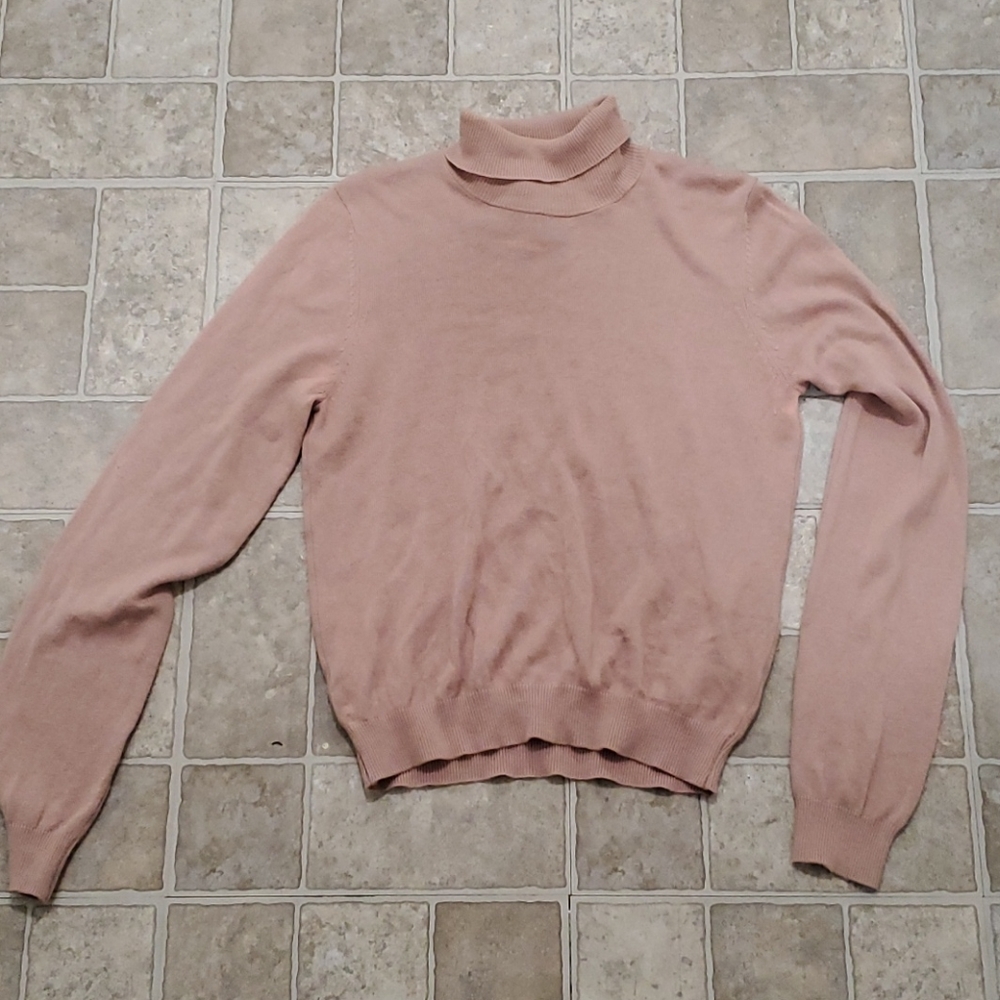 Forever 21 blush pink turtleneck sweater